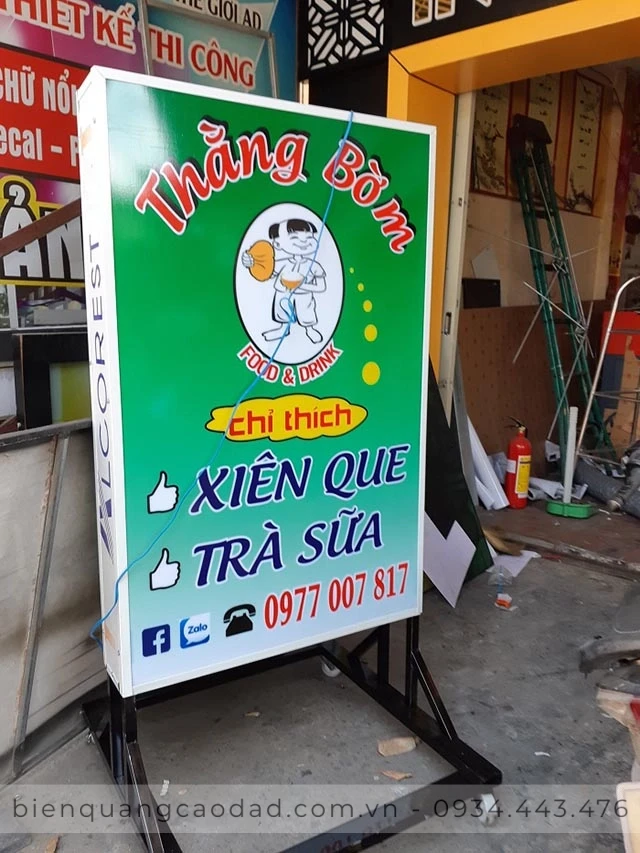 Biển quảng cáo đứng