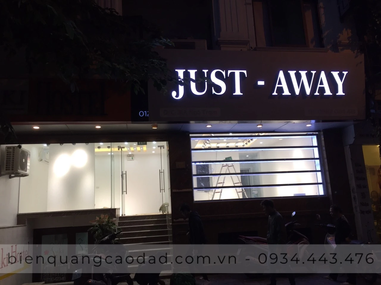 Biển mica đèn led