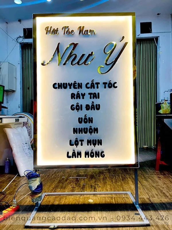 Biển quảng cáo đứng
