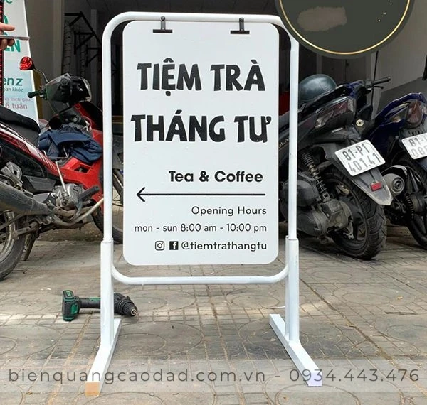 Biển quảng cáo đứng