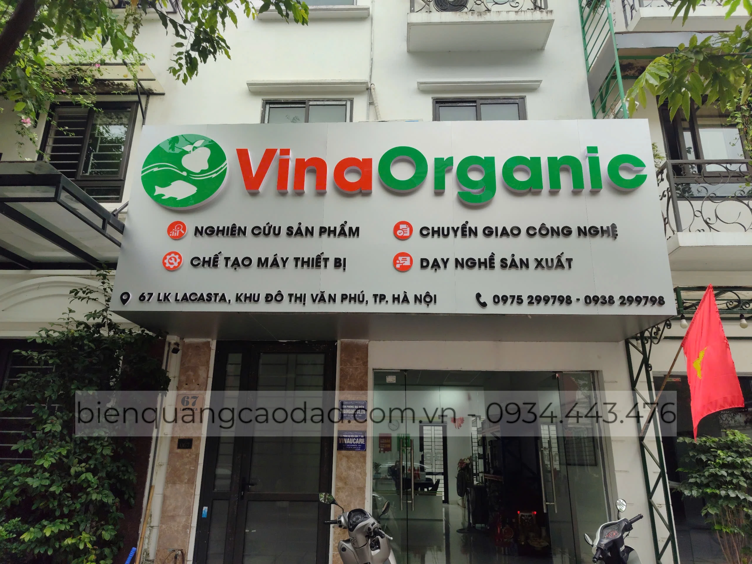 Biển chữ nổi mica