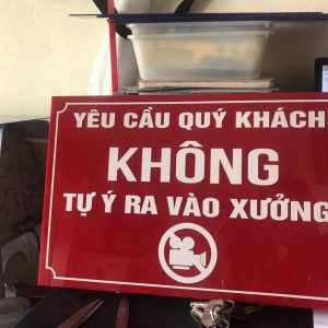 làm biển quảng cáo