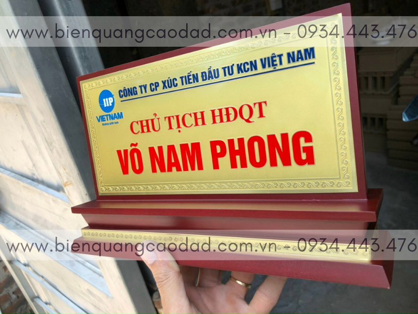 Biển chức danh tại Đống Đa