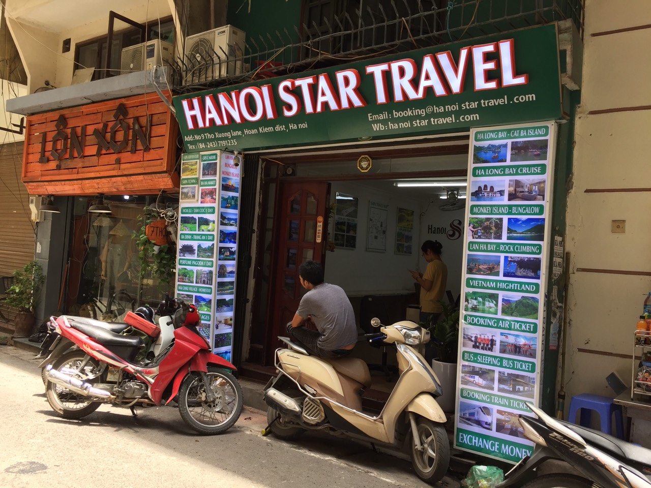 Biển bạt khung sắt đèn led